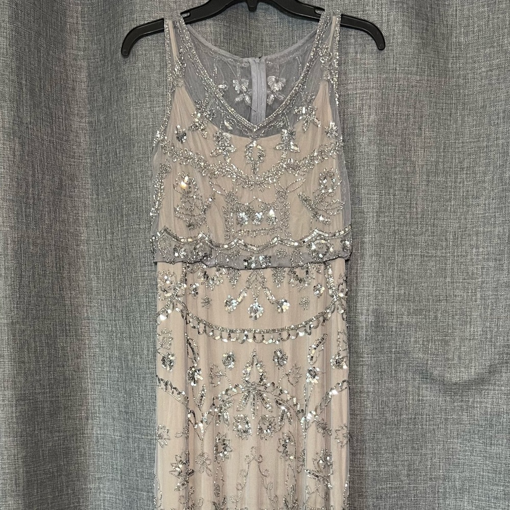 Adrianna Papell Sequined Beaded Blouson V-Neck Gown / Formal Dress